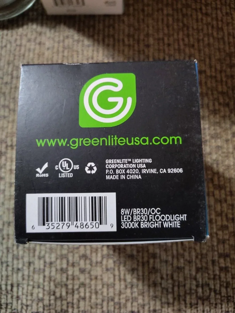 (1) GreenLite 8W LED 65W Equiv Dimmable 25k hrs BR30 Floodlight 3000k 670 lumen